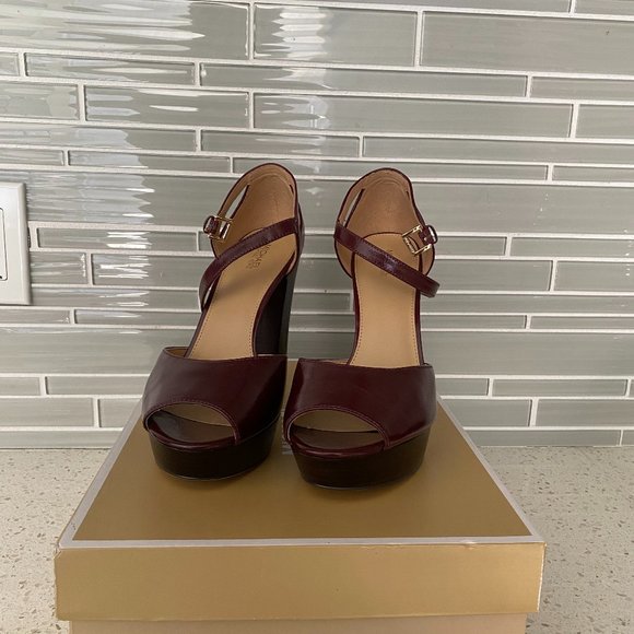 MICHAEL Michael Kors Shoes - Michael Kors Blake Leather Platform Sandal